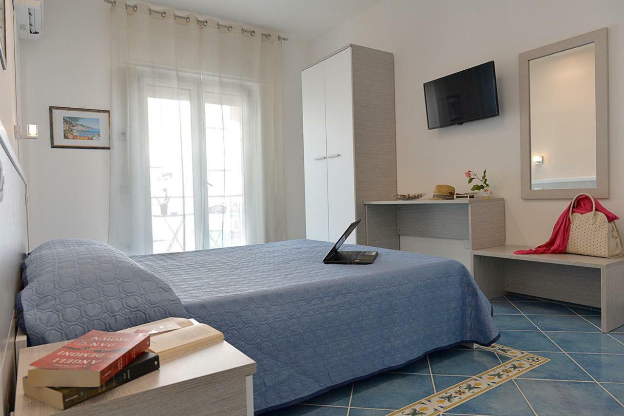 Acquamarine Maiori Amalfi Coast Bed & Breakfast Exterior foto